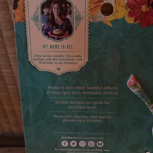 🆕THE POINEER WOMAN: Blue Light Protection Glasses with Floral Frame & Case. - Picture 5 of 7